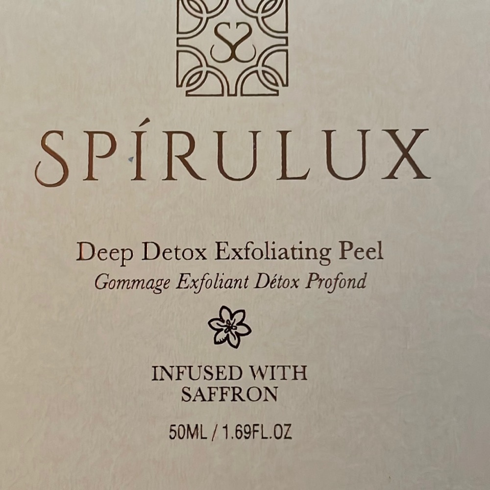 Spirulux Detoxing Exfoliating Peal